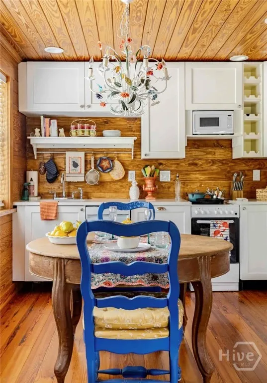 2411 Texas #B Savannah, GA 31404