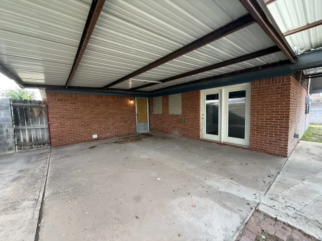 1505 S Ike Avenue Monahans, TX 79756