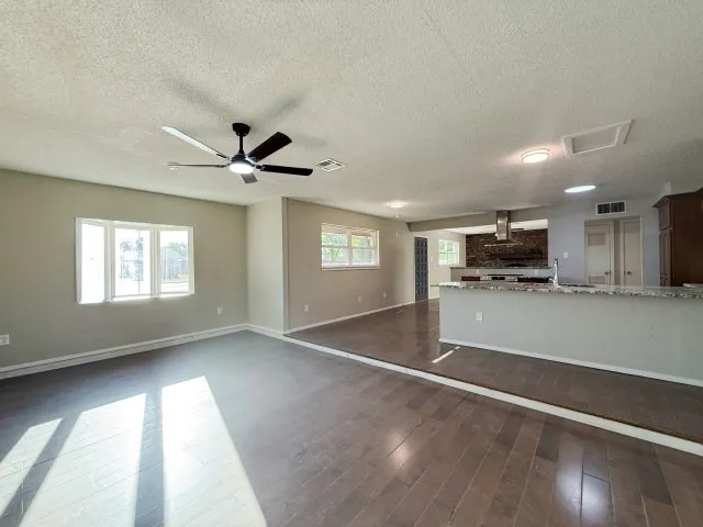 1505 S Ike Avenue Monahans, TX 79756