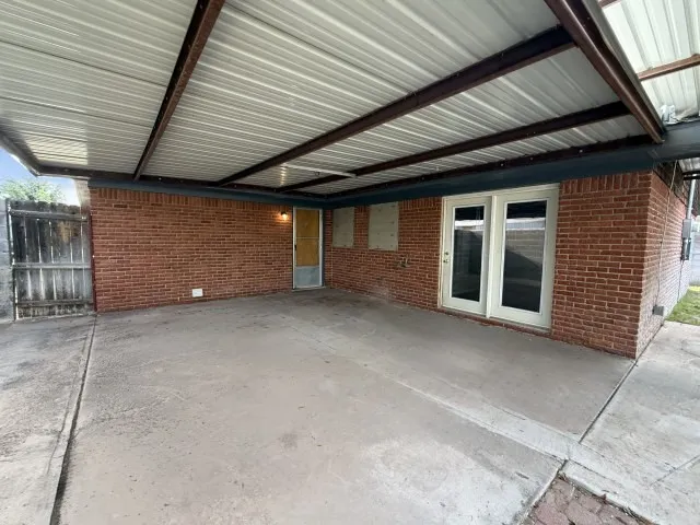 1505 S Ike Avenue Monahans, TX 79756