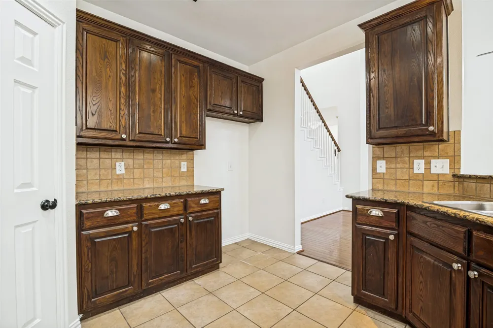 7207 Canary Lane Sachse, TX 75048