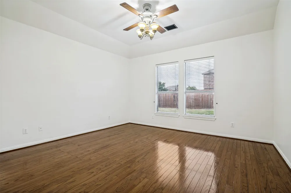 7207 Canary Lane Sachse, TX 75048