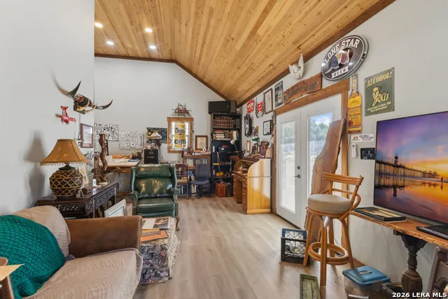 310 STONE CREST Bandera, TX 78003