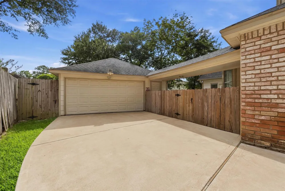 15307 Sierra Pines Court Houston, TX 77068