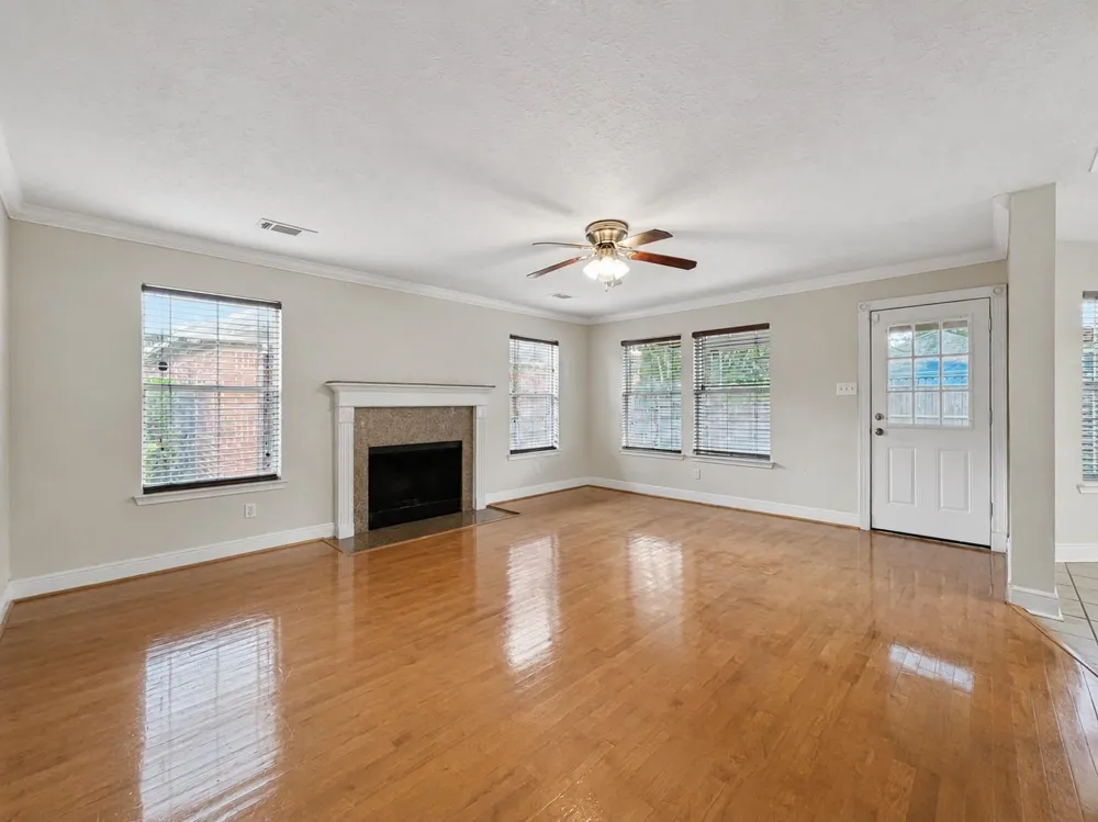 16810 Blairstone Houston, TX 77084