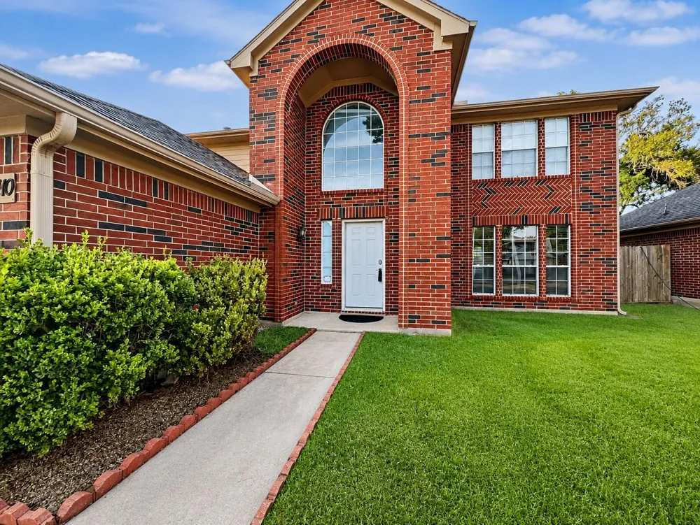 16810 Blairstone Houston, TX 77084