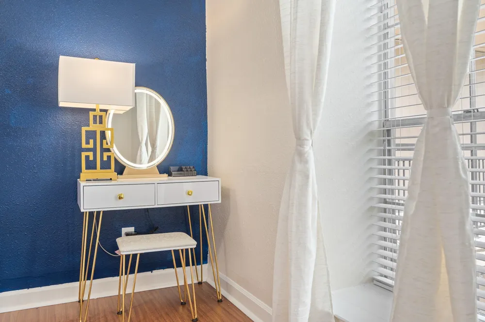 4515 Briar Hollow Place #312 Houston, TX 77027