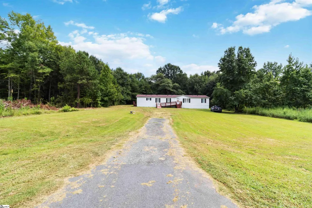 138 T C Bannister Road Belton, SC 29627