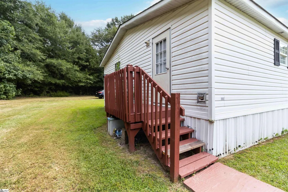 138 T C Bannister Road Belton, SC 29627