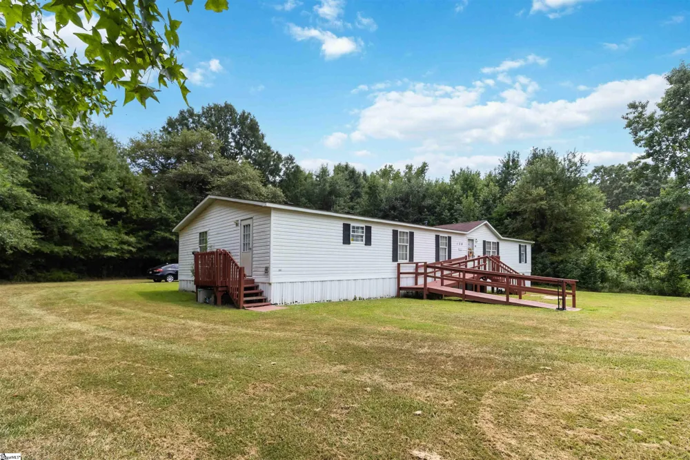 138 T C Bannister Road Belton, SC 29627