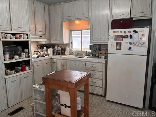 245 W Bobier Drive #72 Vista, CA 92083