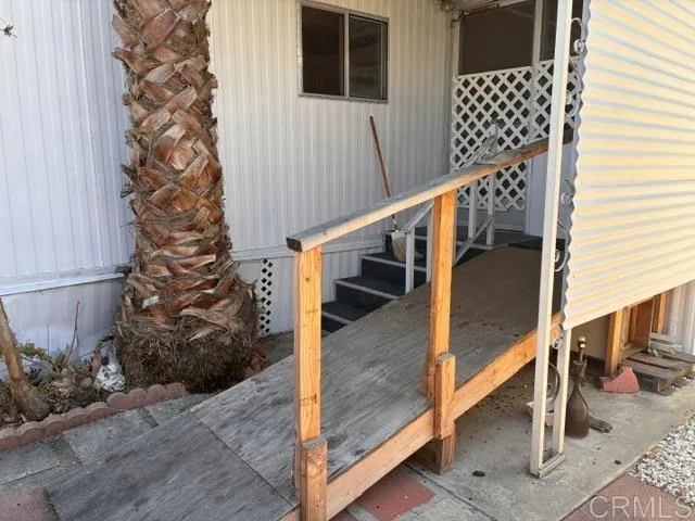 245 W Bobier Drive #72 Vista, CA 92083