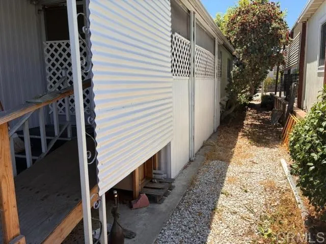 245 W Bobier Drive #72 Vista, CA 92083