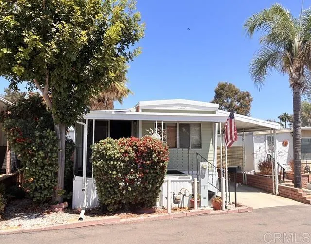 245 W Bobier Drive #72 Vista, CA 92083