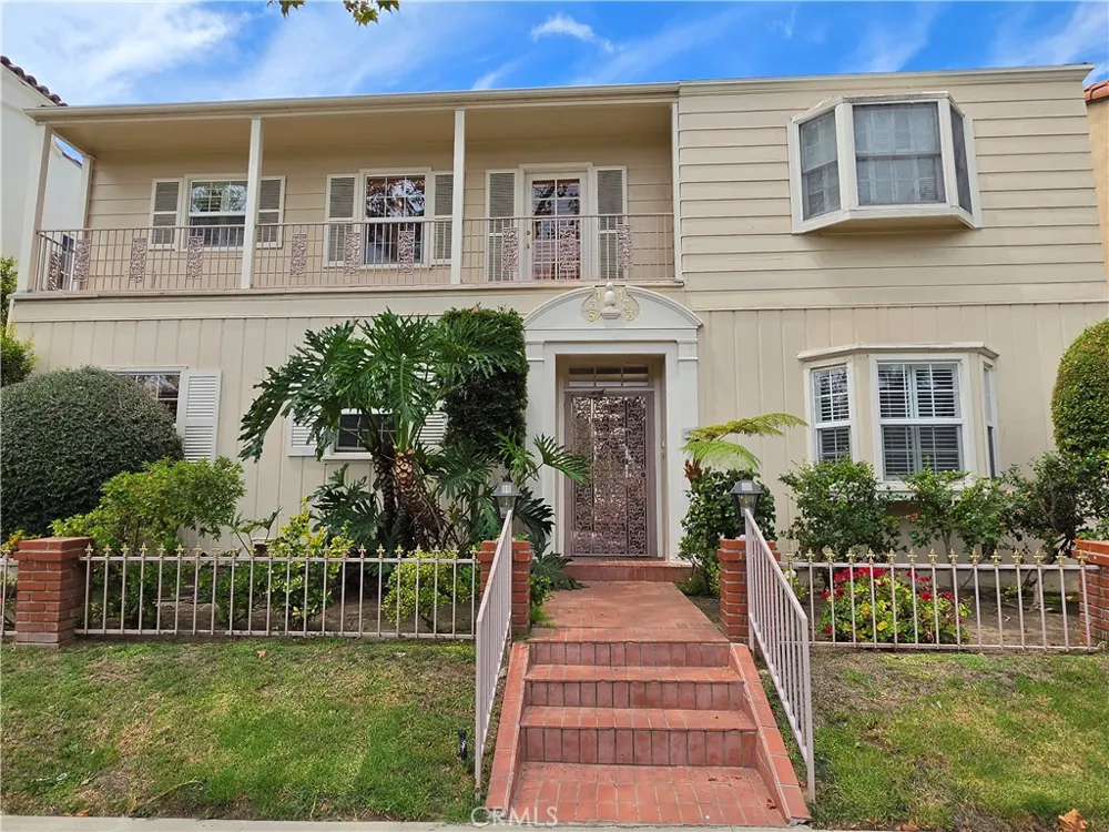 133 S Canon Beverly Hills, CA 90212