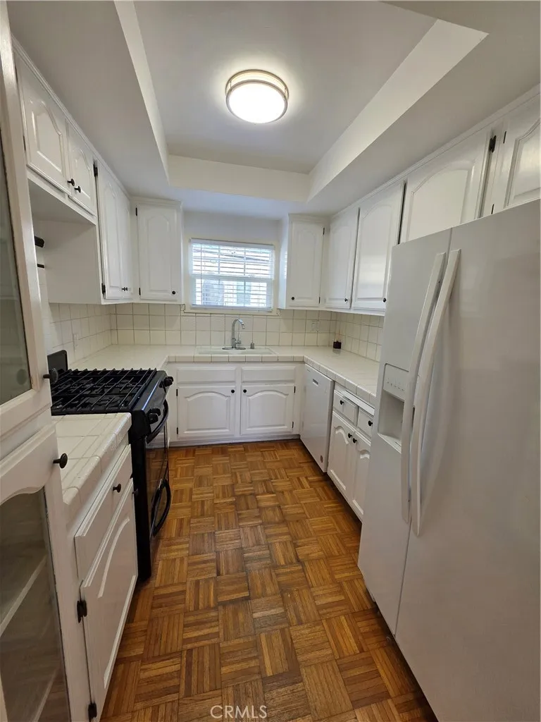 135 S Canon Beverly Hills, CA 90212