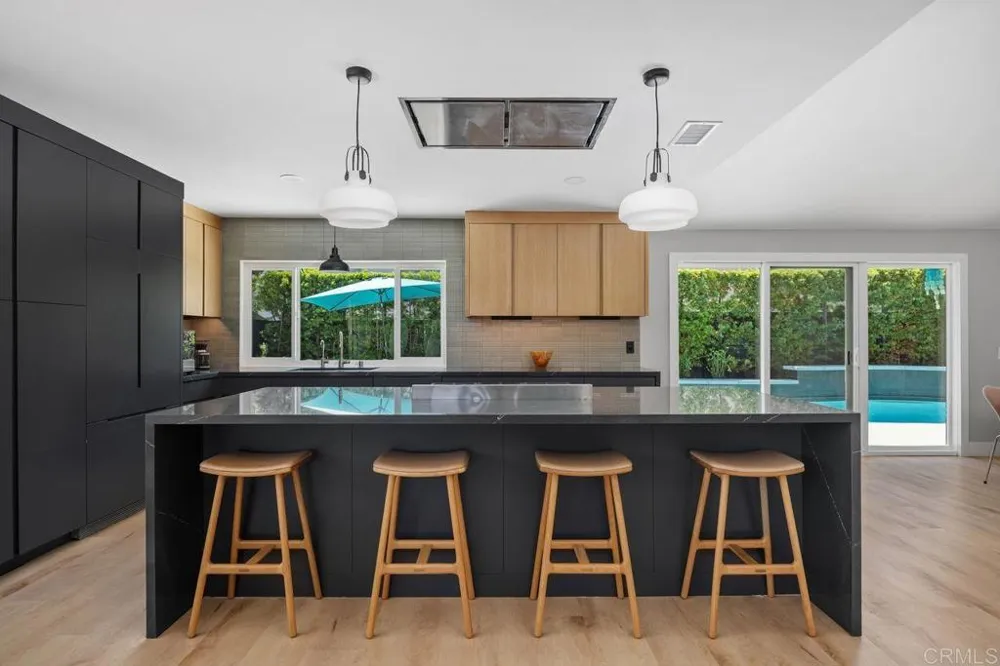 3855 Via Reposo Rancho Santa Fe, CA 92091