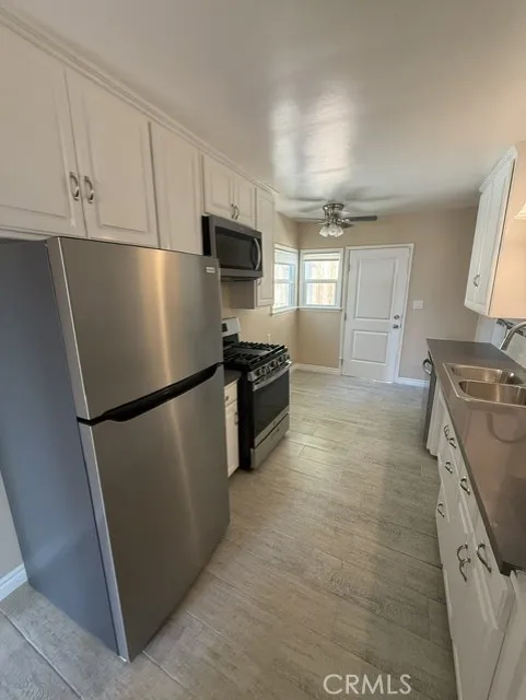 1002 Glenoaks Boulevard Burbank, CA 91504