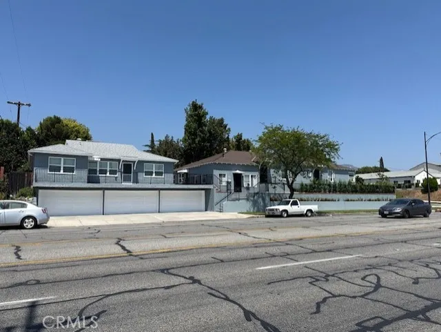 1002 Glenoaks Boulevard Burbank, CA 91504