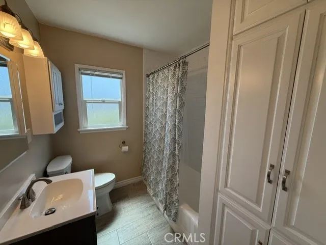 1002 Glenoaks Boulevard Burbank, CA 91504