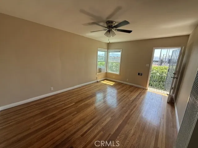 1002 Glenoaks Boulevard Burbank, CA 91504
