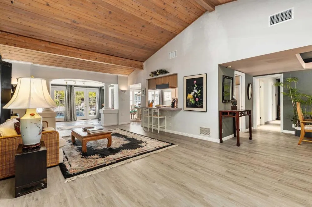 1556 Via Rancho Parkway Escondido, CA 92029