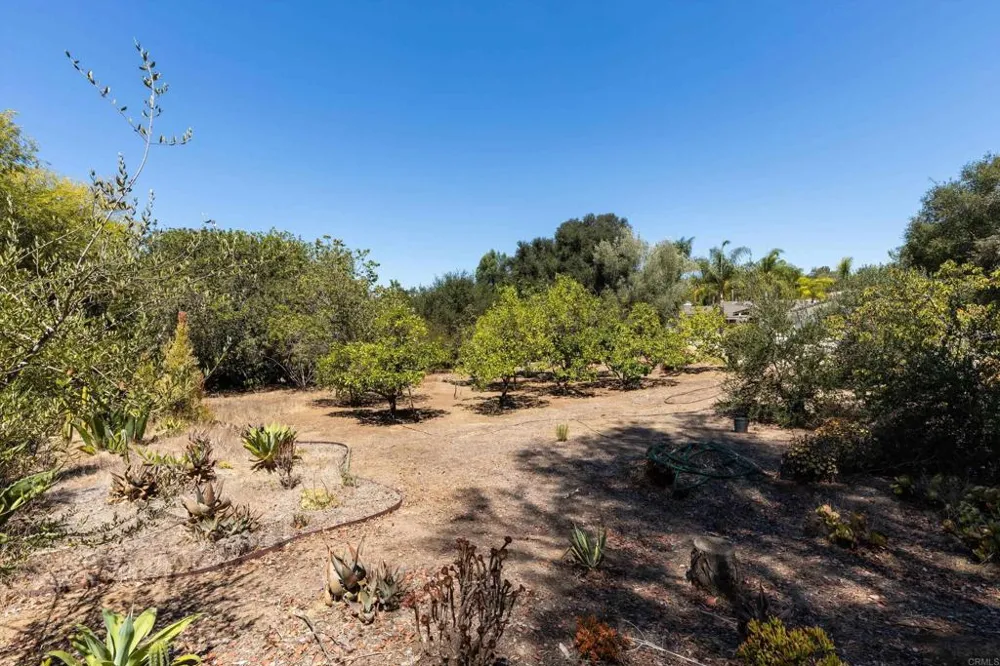 1556 Via Rancho Parkway Escondido, CA 92029