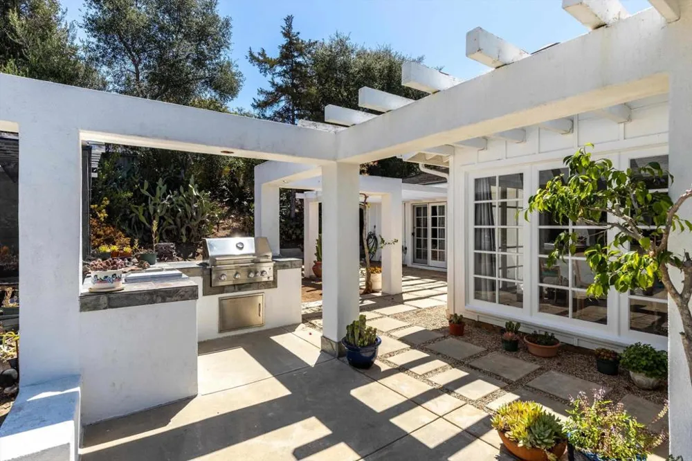 1556 Via Rancho Parkway Escondido, CA 92029