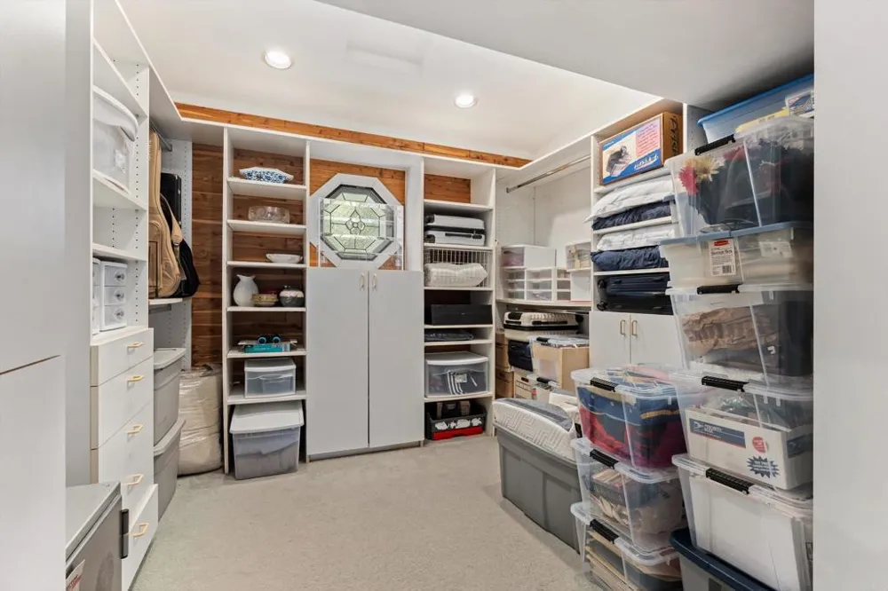 1556 Via Rancho Parkway Escondido, CA 92029