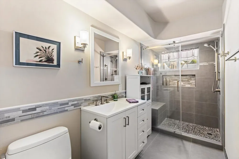 1556 Via Rancho Parkway Escondido, CA 92029