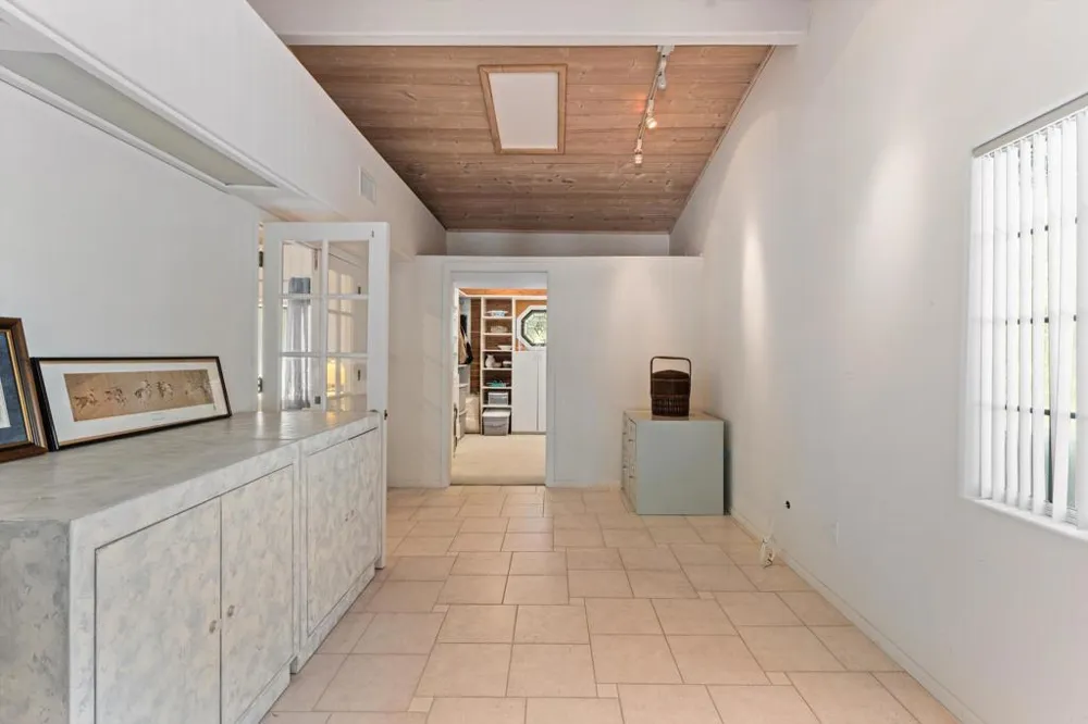 1556 Via Rancho Parkway Escondido, CA 92029