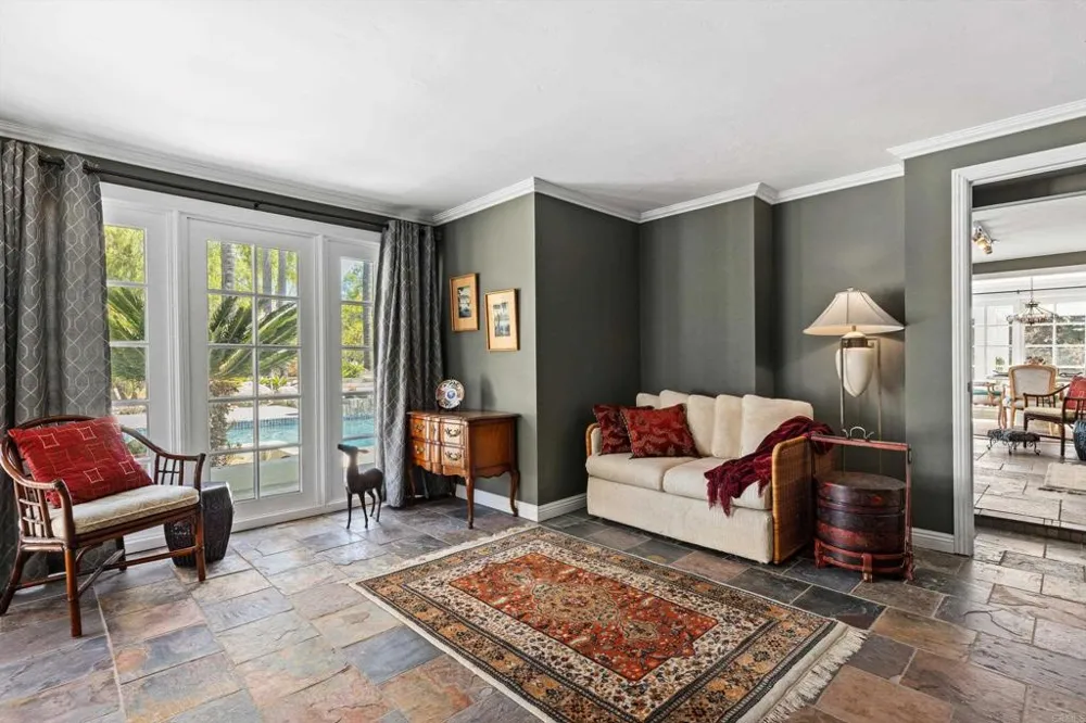 1556 Via Rancho Parkway Escondido, CA 92029