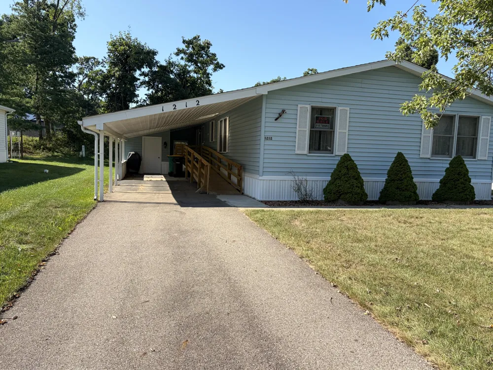 1212 Oak Brook Lane Portage, MI 49002