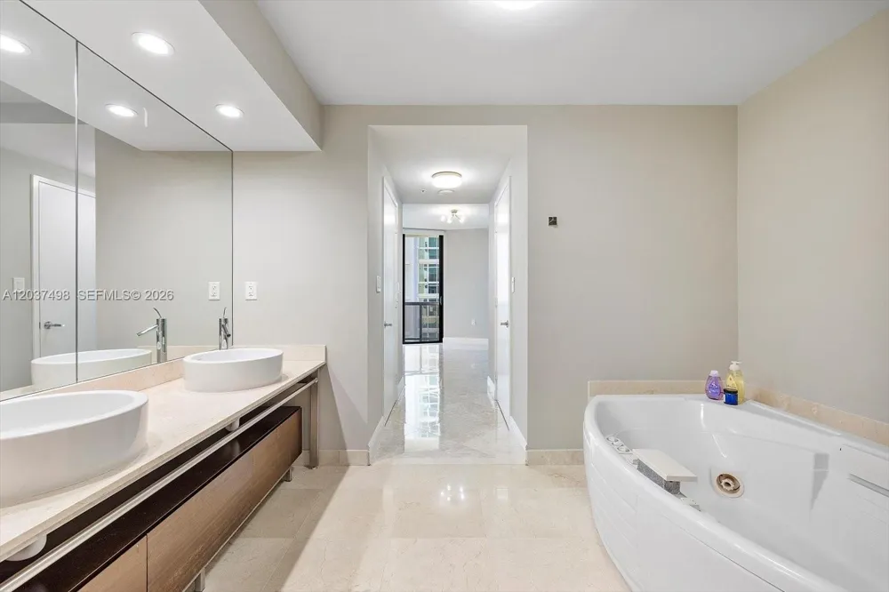 16275 Collins Ave #502 Sunny Isles Beach, FL 33160