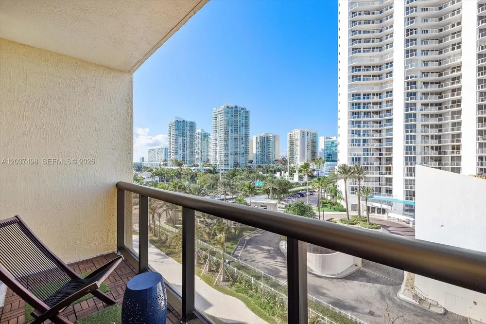16275 Collins Ave #502 Sunny Isles Beach, FL 33160