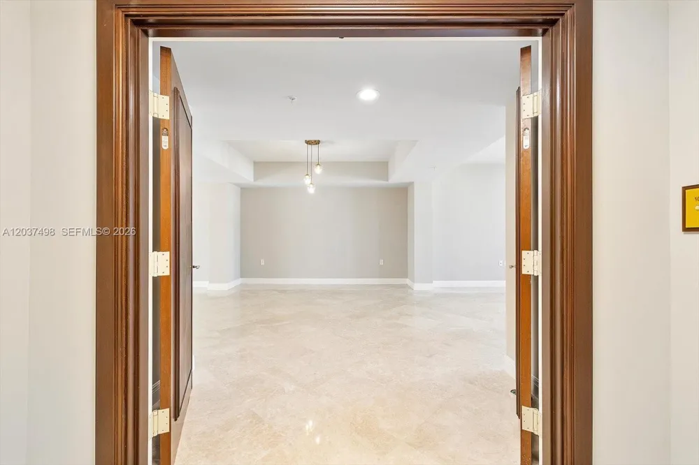 16275 Collins Ave #502 Sunny Isles Beach, FL 33160
