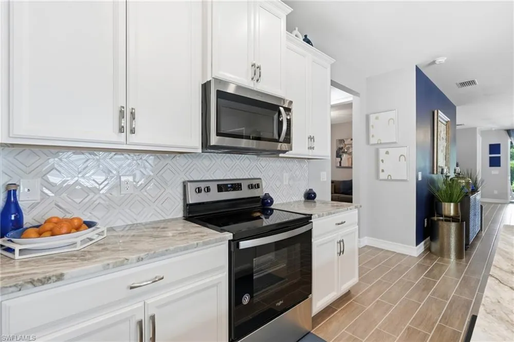 28395 Captiva Shell Loop Bonita Springs, FL 34135