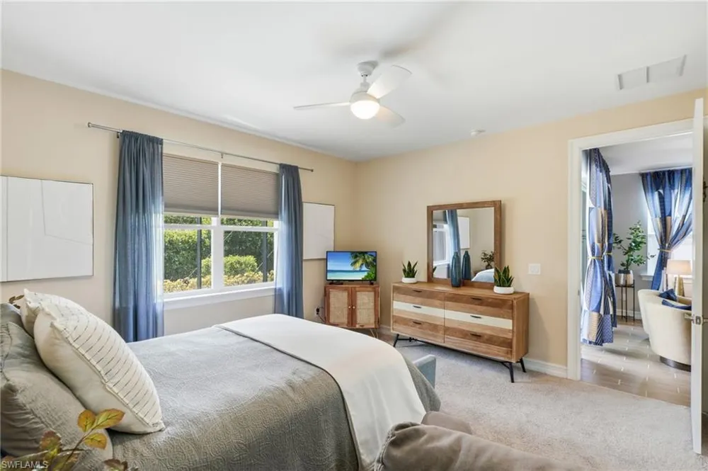 28395 Captiva Shell Loop Bonita Springs, FL 34135