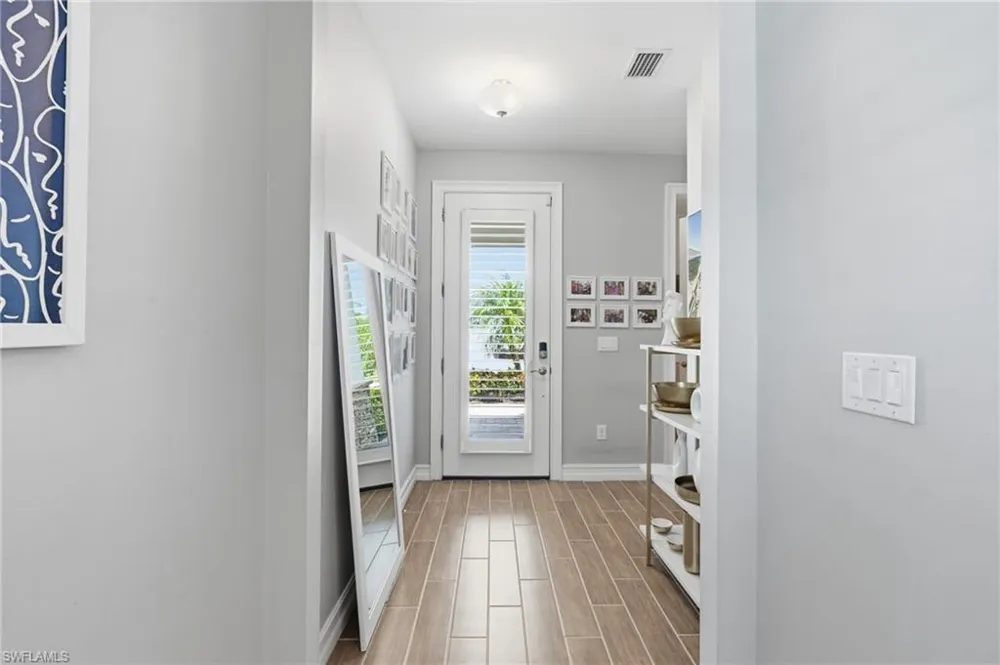 28395 Captiva Shell Loop Bonita Springs, FL 34135