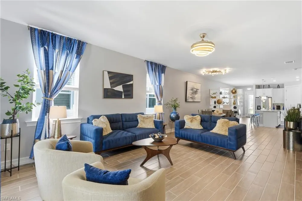 28395 Captiva Shell Loop Bonita Springs, FL 34135