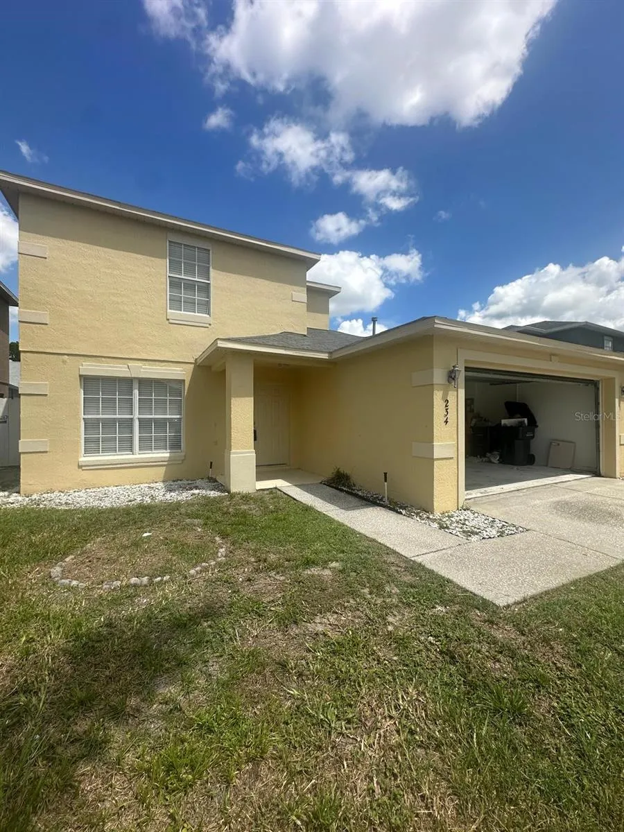 234 HOLLINGSHEAD LOOP Davenport, FL 33896