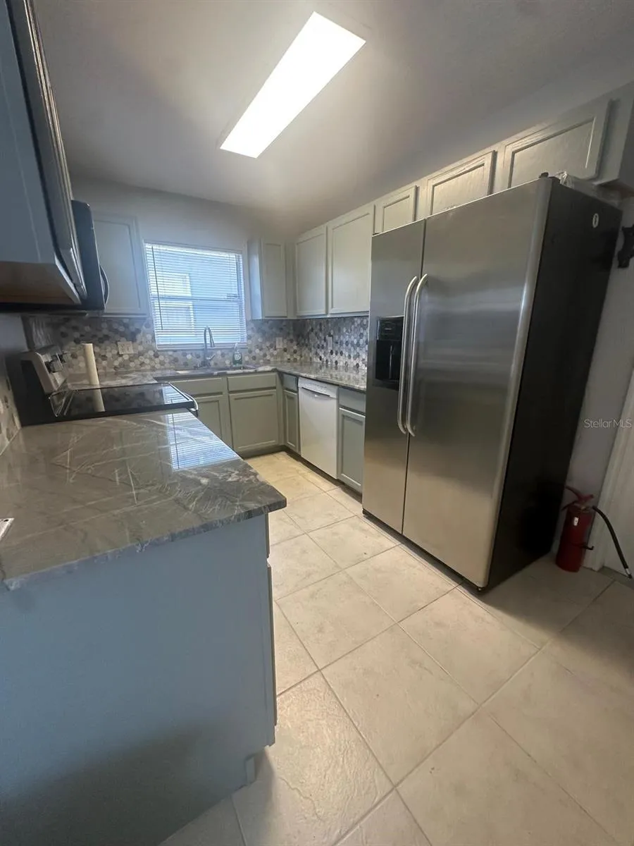 234 HOLLINGSHEAD LOOP Davenport, FL 33896