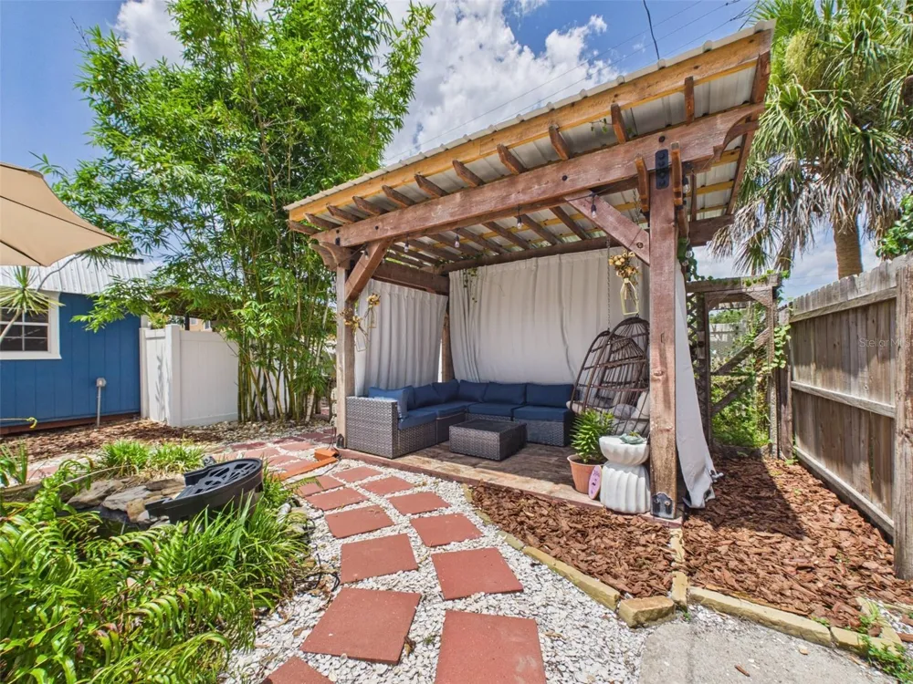 616 15TH STREET St Petersburg, FL 33705