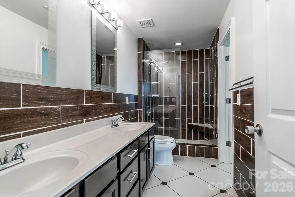 718 W Trade Street #605 Charlotte, NC 28202