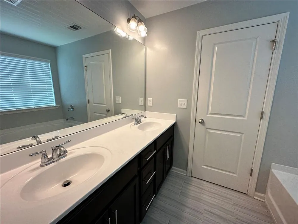 4302 Morning View Stone Mountain, GA 30083