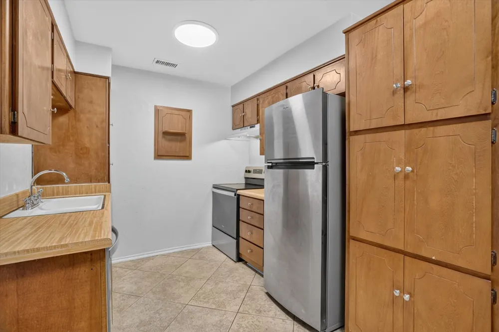 4000 Ridglea Country Club Drive #U Fort Worth, TX 76126