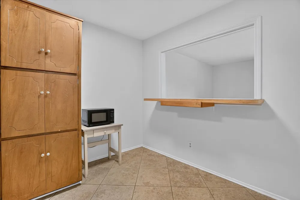 4000 Ridglea Country Club Drive #U Fort Worth, TX 76126