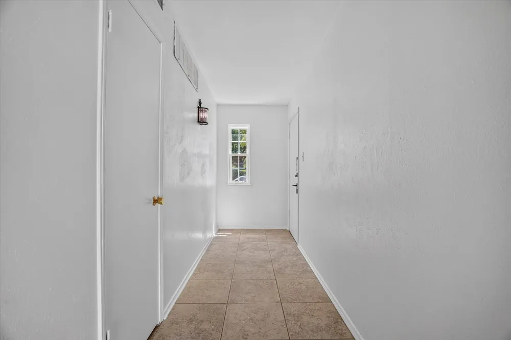 4000 Ridglea Country Club Drive #U Fort Worth, TX 76126