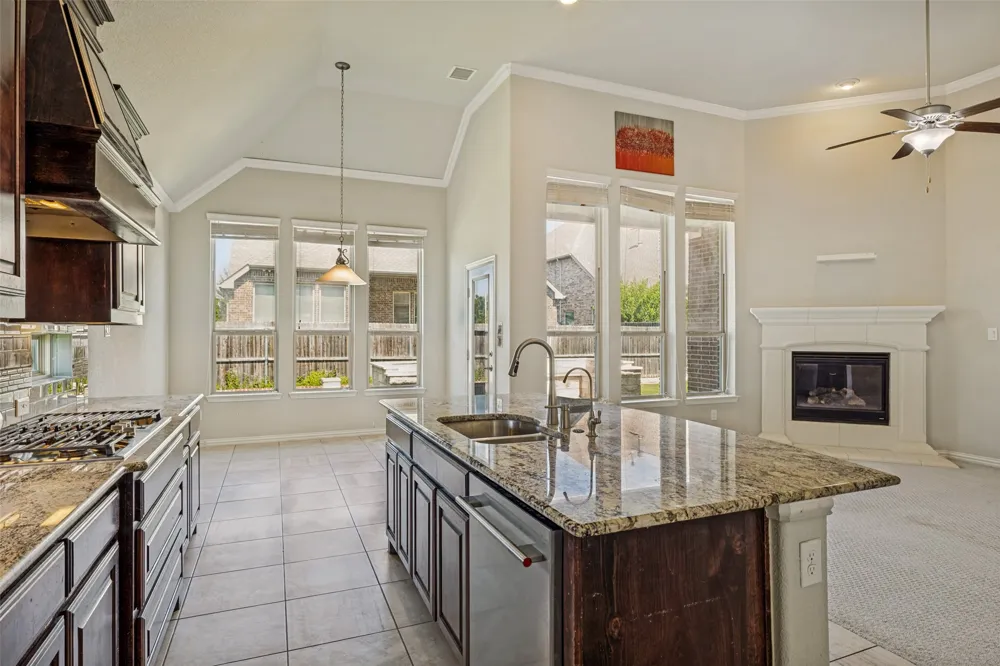 801 Feathering Way Plano, TX 75074