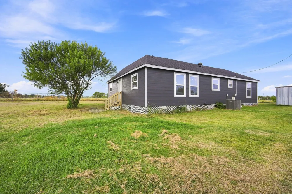 6575 W State Highway 31 Corsicana, TX 75110